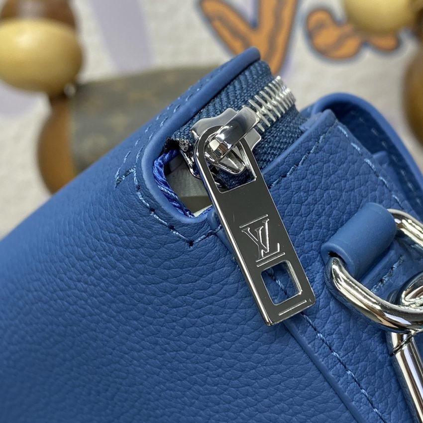 Fake Louis Vuitton Pilot Wearable Wallet Blue - Image 7