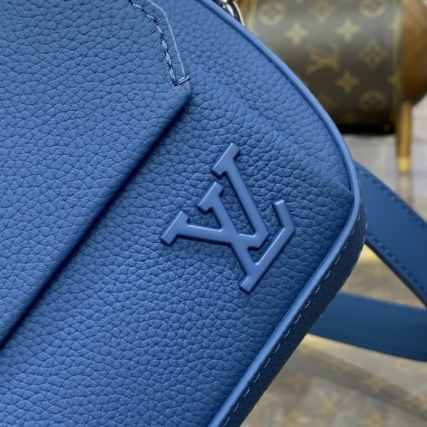 Fake Louis Vuitton Pilot Wearable Wallet Blue - Image 8