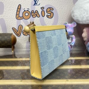 Alternative view of Replica Louis Vuitton Pochette Voyage Denim