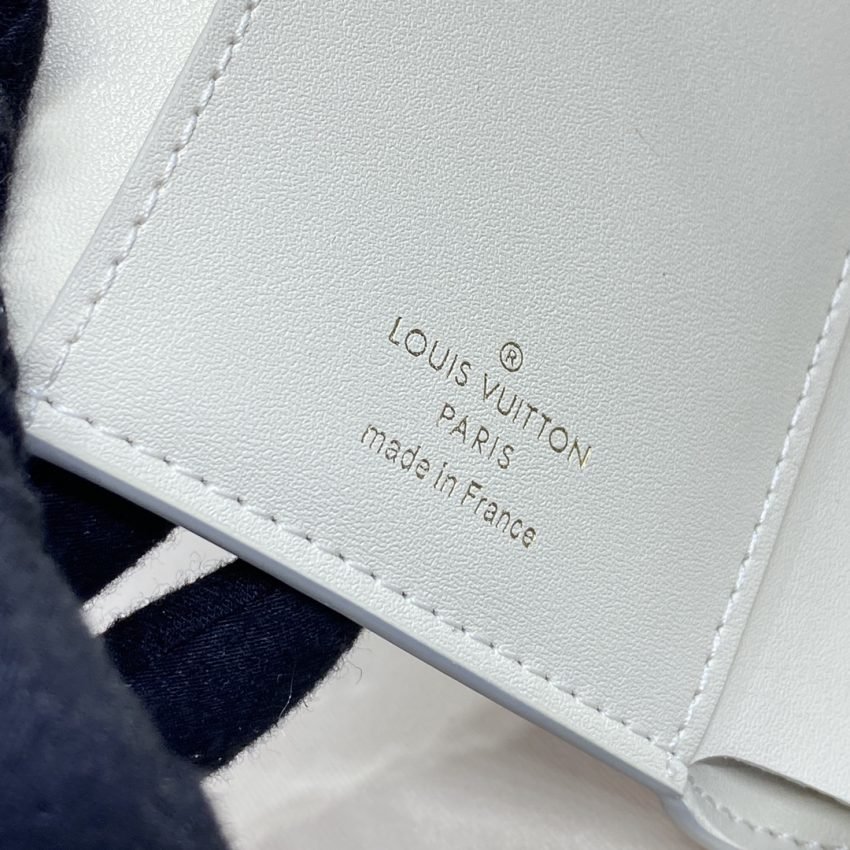 Replica Loius Vuitton Capucines Compact Wallet White - Image 4