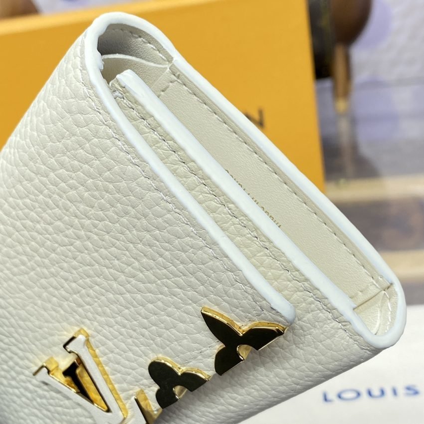 Replica Loius Vuitton Capucines Compact Wallet White - Image 7