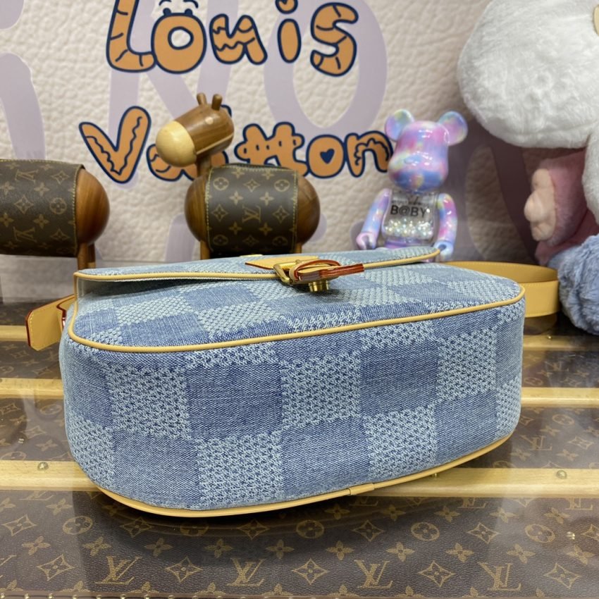 Replica Louis Vuitton Wearable Wallet Denim - Image 7