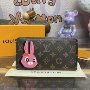 Louis Vuitton Zippy Wallet Rabbit