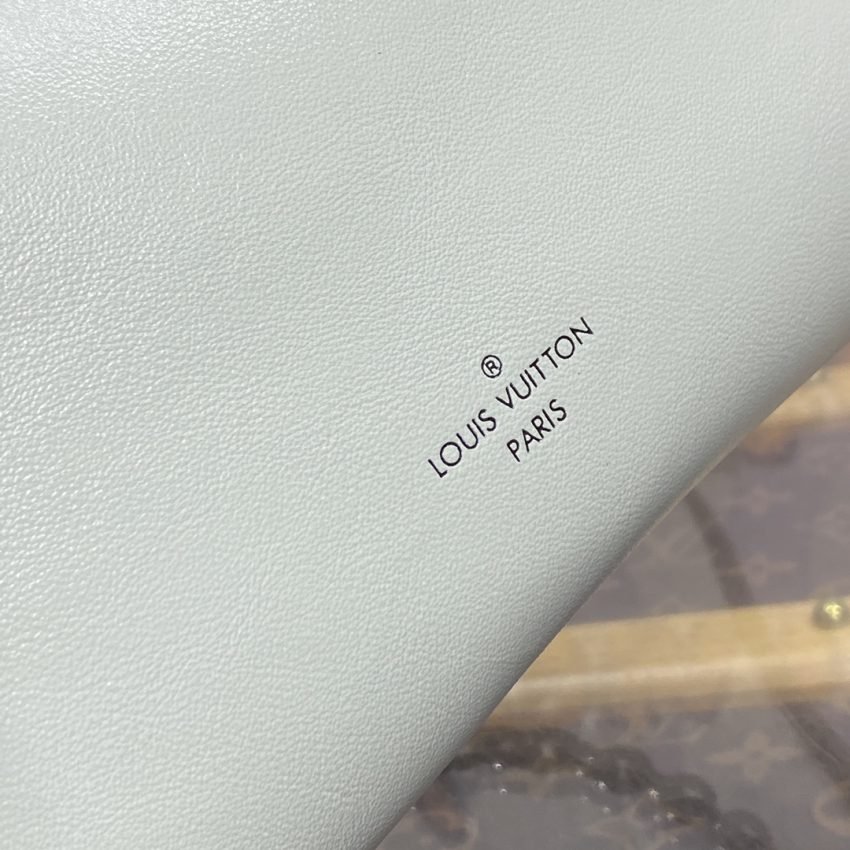 Replica Louis Vuitton Slim Trunk White - Image 3