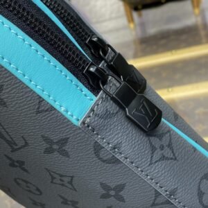 Alternative view of Replica Louis Vuitton Avenue Slingbag
