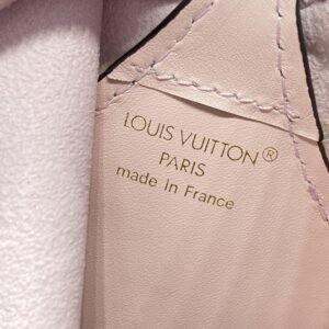 Alternative view of Replica Louis Vuitton Bloom Pouch