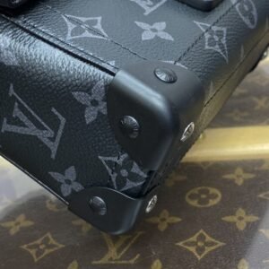 Alternative view of Replica Louis Vuitton Soul Trunk Cross – Body Black