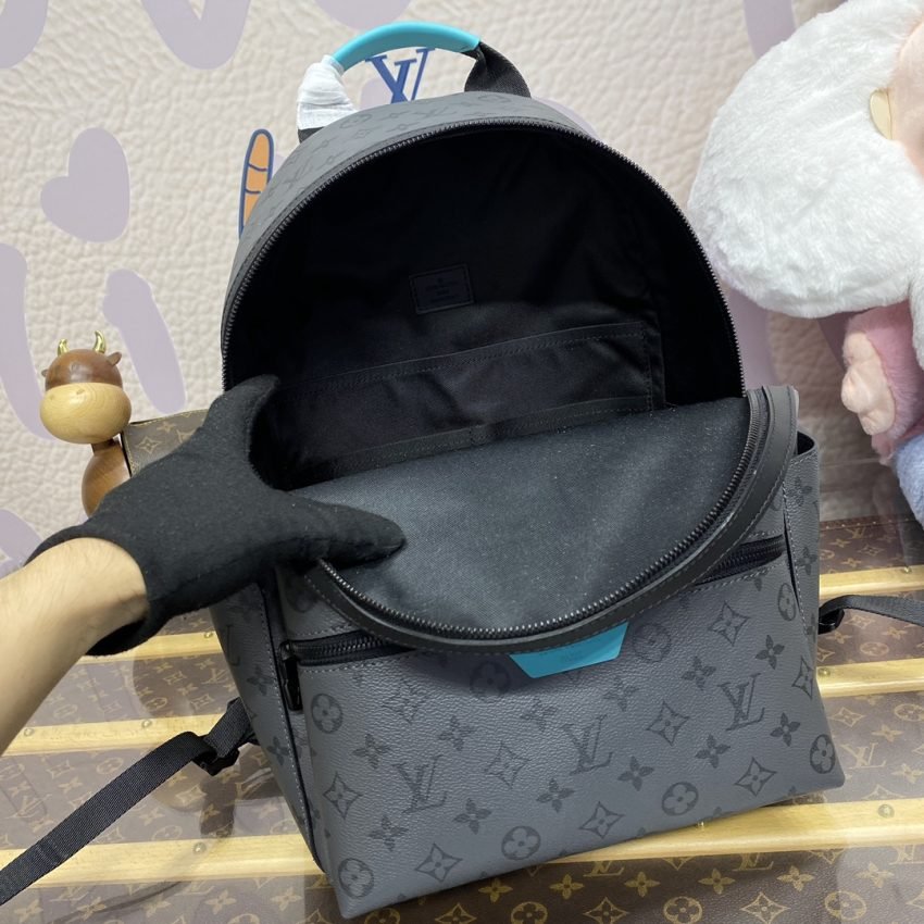 Replica Louis Vuitton Discovery Backpack Grey - Image 6