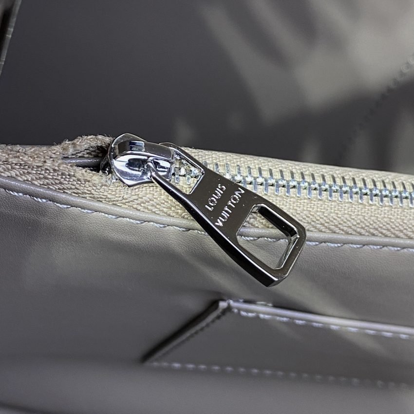 Replica Loius Vuitton Capucines Beige Silk - Image 6