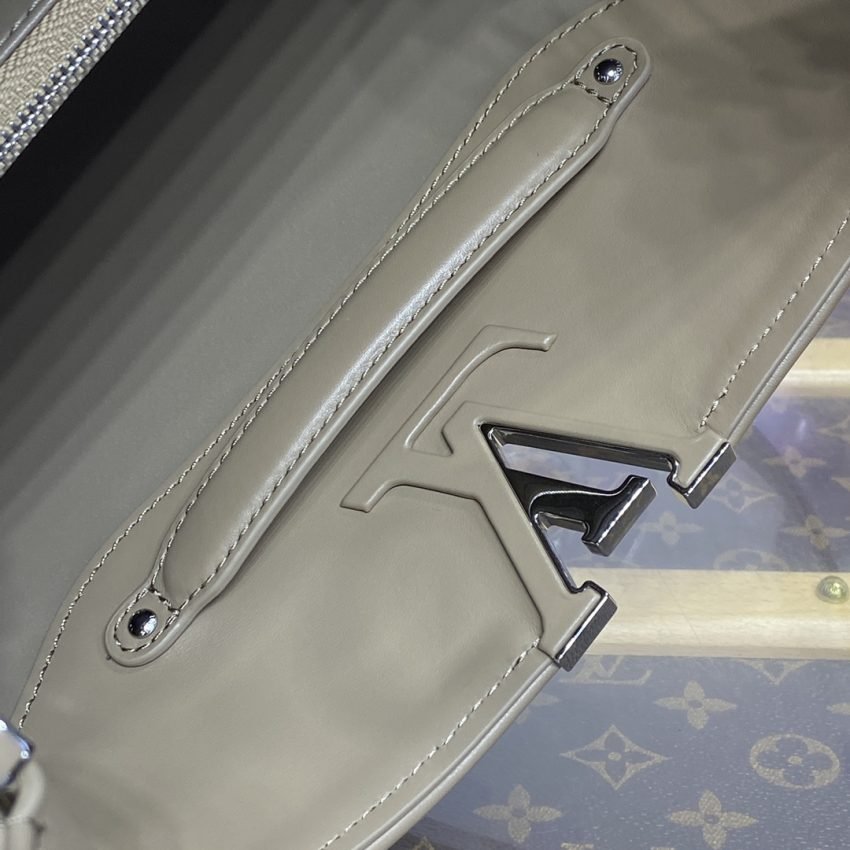 Replica Loius Vuitton Capucines Beige Silk - Image 4