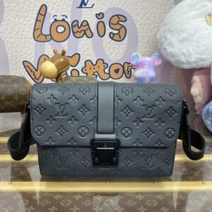 Replica Louis Vuitton S – Cape Messenger Full Black