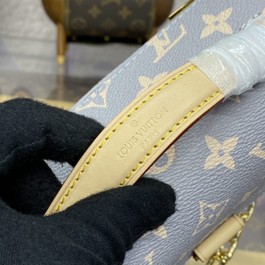 Fake Louis Vuitton Pochette Metis East West Grey - Image 4