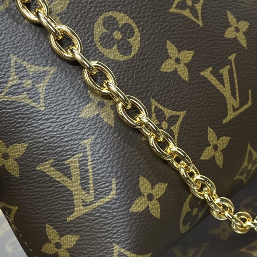 Fake Louis Vuitton Lockit Bb - Image 11