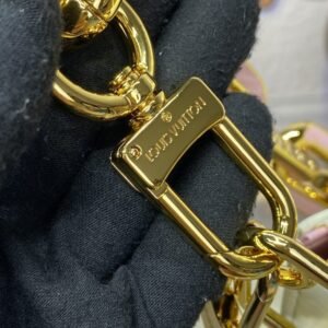 Alternative view of Replica Louis Vuitton Coussin White Orange