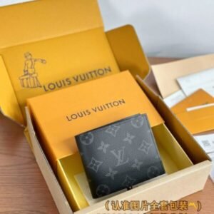 Louis Vuitton Marco Wallet Black