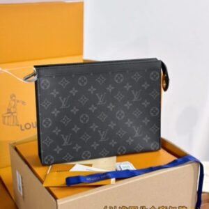 Louis Vuitton Pochette Voyage Black
