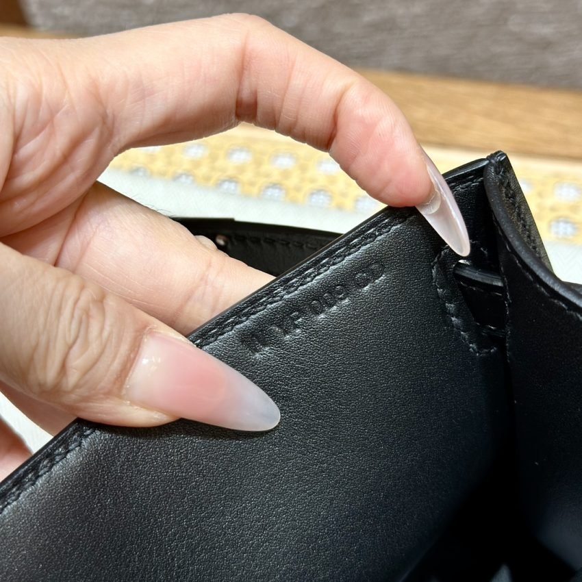 Replica Hermès Kelly Pochette Swift Black - Image 12