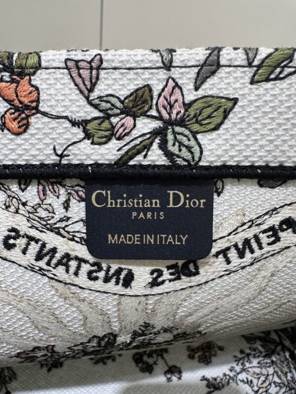 Fake Dior Tote Book Sunflower Autumn - Image 6