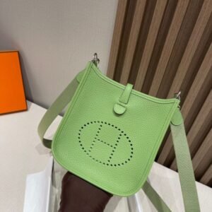 Alternative view of Fake Hermès Evelyne II Tpm Light Green