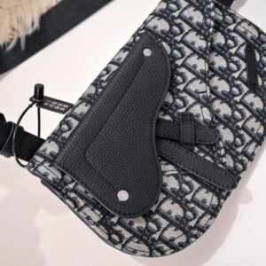 Alternative view of Fake Dior Messenger Oblique