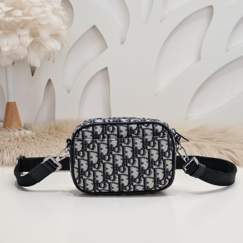 Replica Dior Safari Bag With Strap Oblique - Image 5