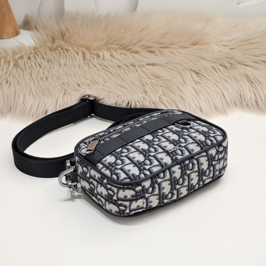 Replica Dior Safari Bag With Strap Oblique - Image 7