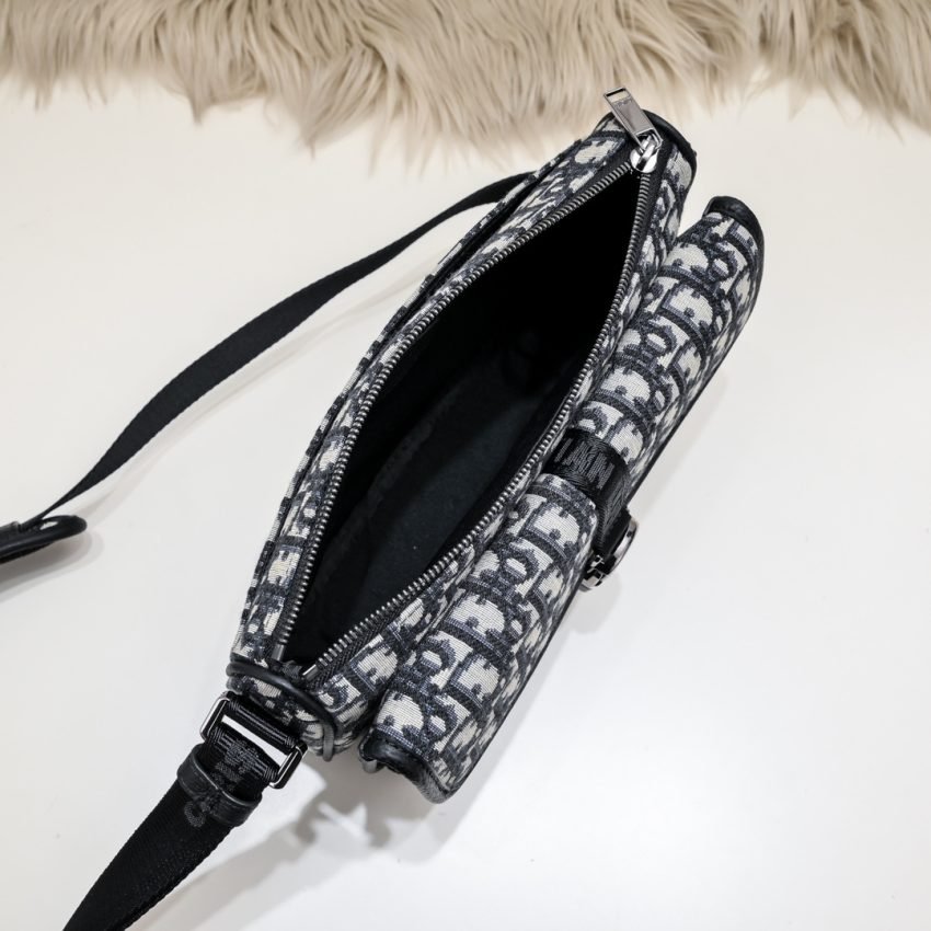 Fake Dior 8 Bag Mini With Strap - Image 3