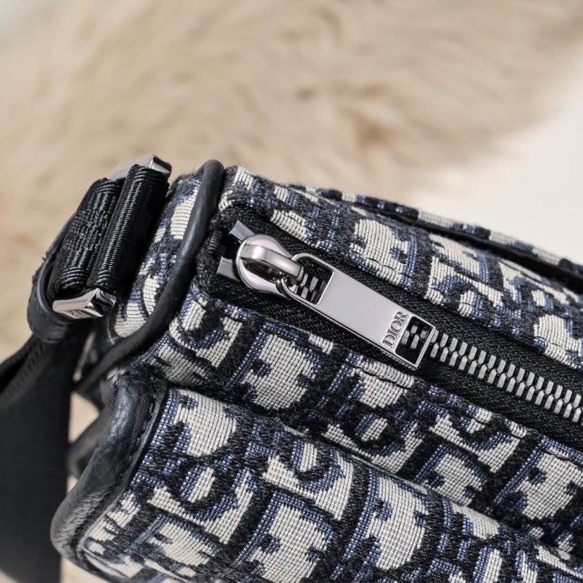 Fake Dior 8 Bag Mini With Strap - Image 6