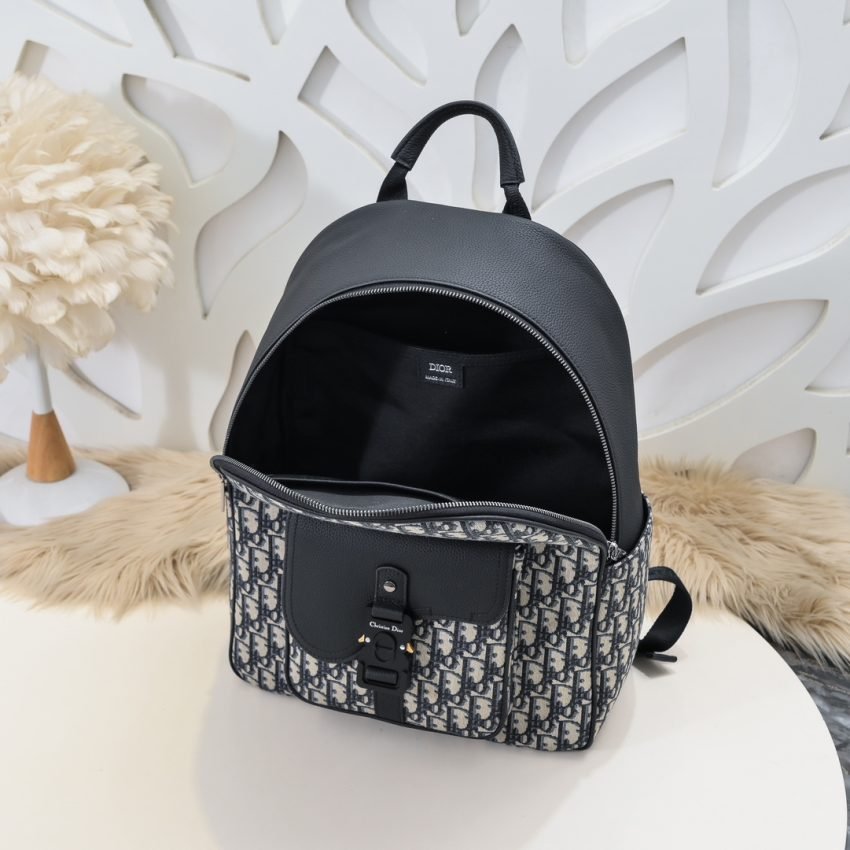 Fake Dior Saddle Zip Backpack - Image 7