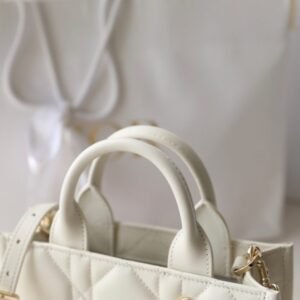 Alternative view of Fake Dior Tote Book Mini White