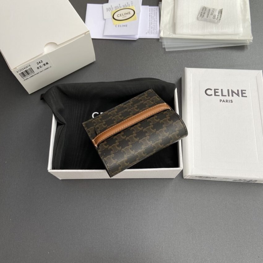 Celine Triumphe Wallet - Image 6