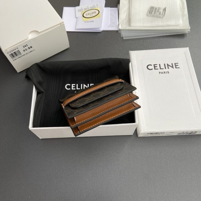 Celine Triumphe Wallet - Image 10