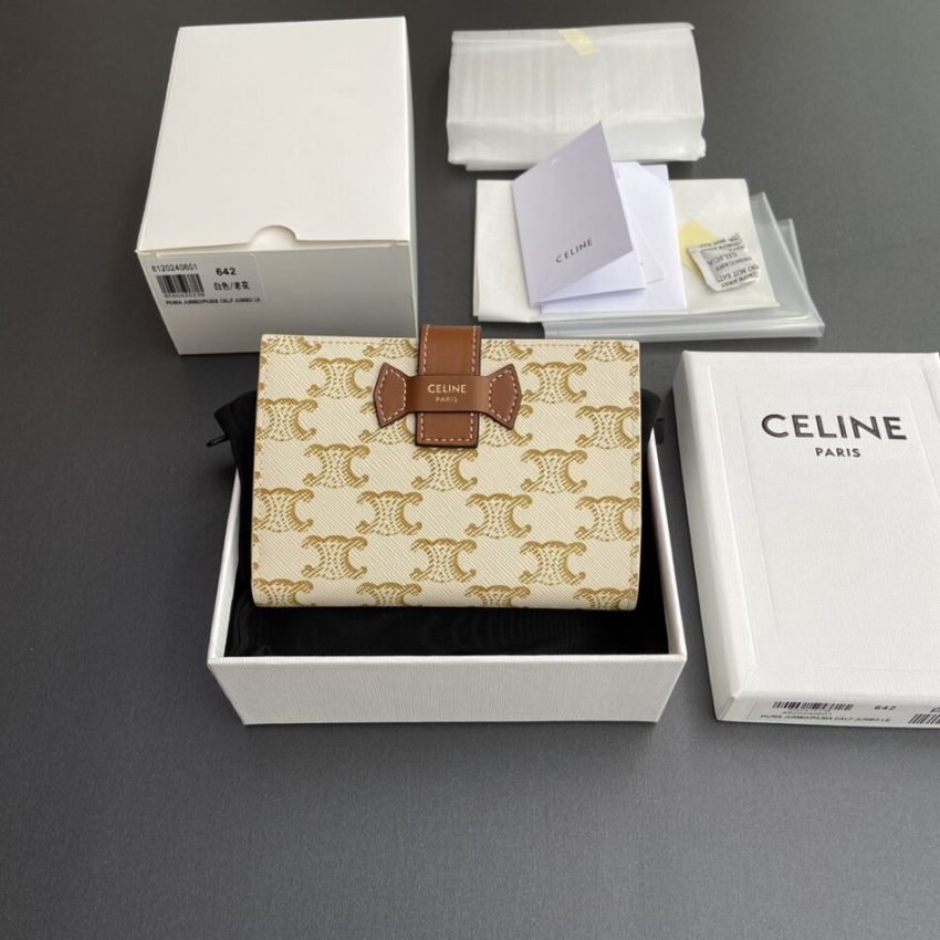Celine Triumphe Wallet - Image 18