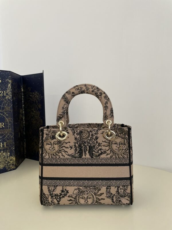 Fake Lady Dior D – Lite Beige Zodiac - Image 8