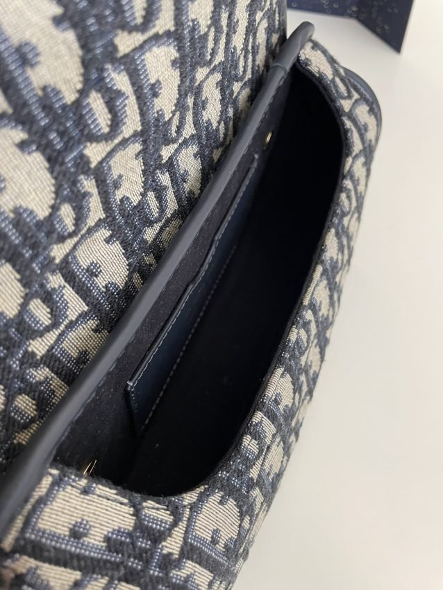 Fake Dior Bobby East – West Cd - Image 5