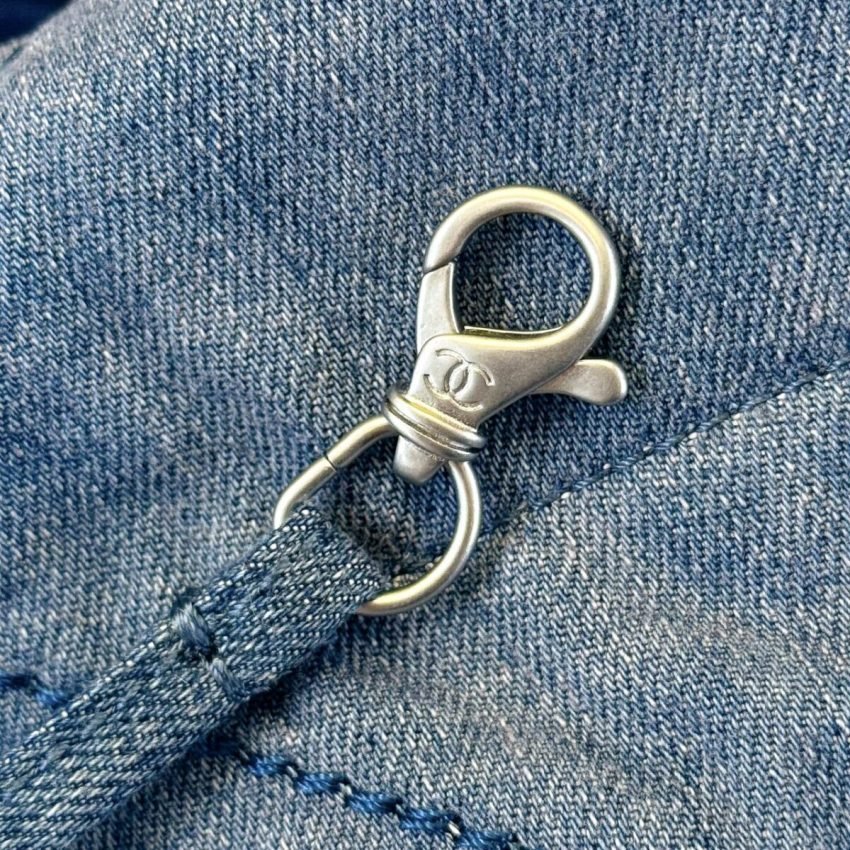 CHANEL 22 Small Handbag Denim - Image 6