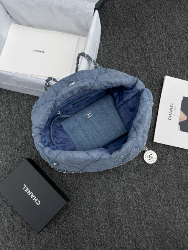 CHANEL 22 Small Handbag Denim - Image 9