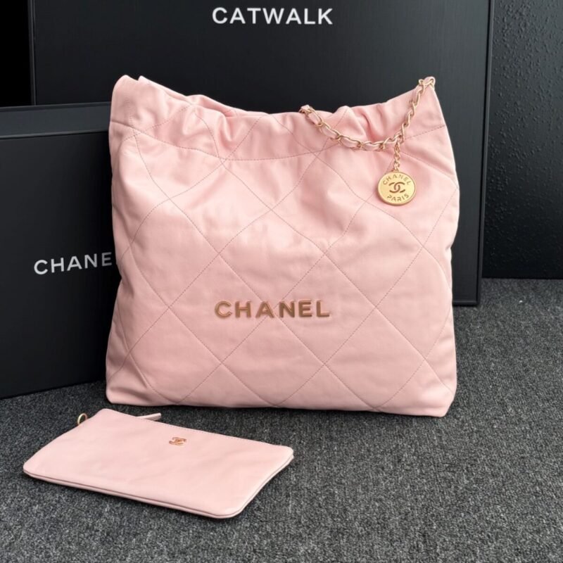 CHANEL 22 Medium Handbag Pink