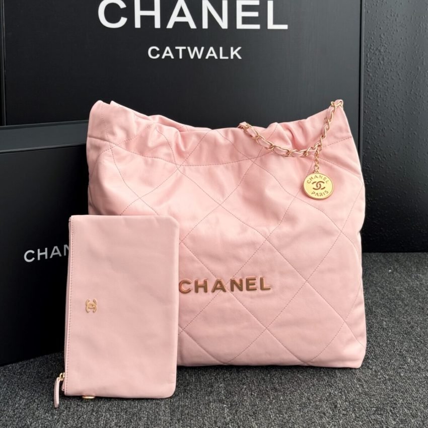 CHANEL 22 Medium Handbag Pink - Image 2