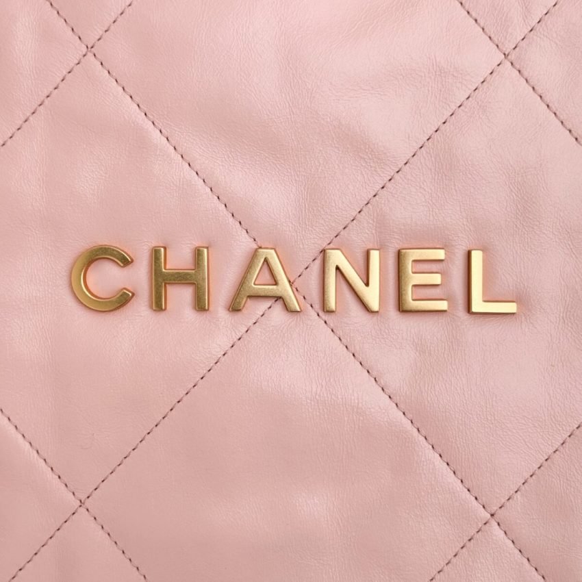 CHANEL 22 Medium Handbag Pink - Image 3