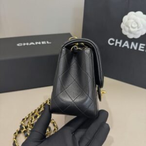 Alternative view of CHANEL Classic Flap 17cm Gold