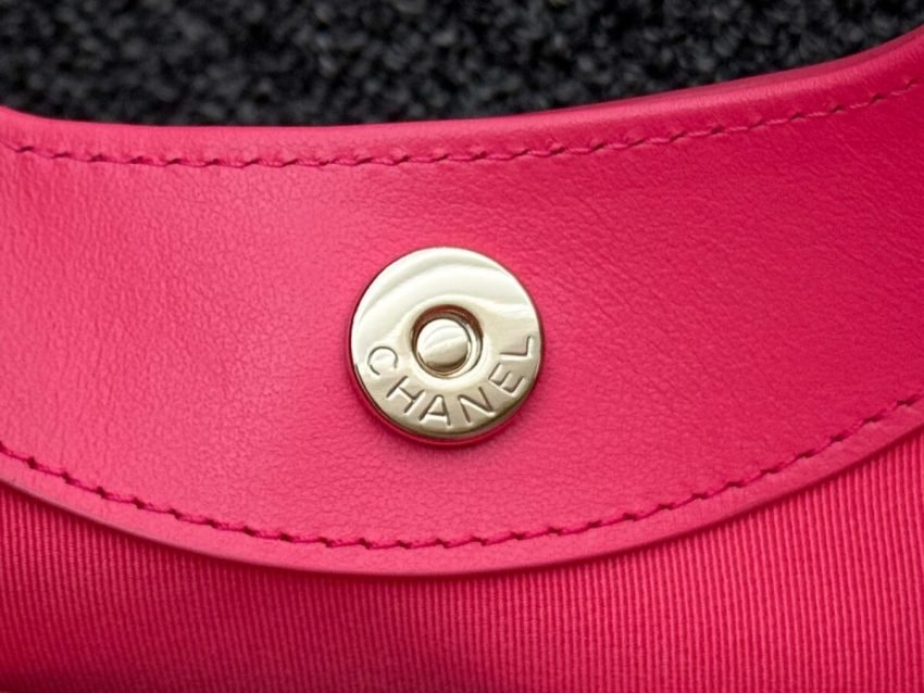 CHANEL 24s Mini Horizontal Rose Red - Image 9